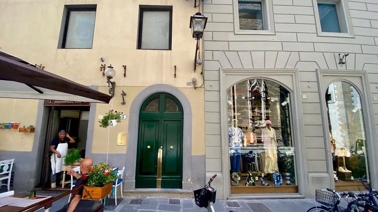 Lamberti Apartment Florence