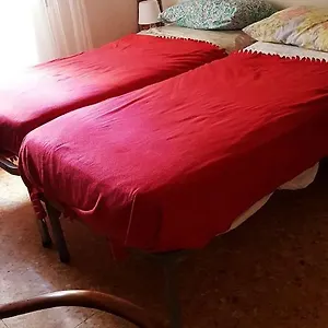 Quarto em Acomodações Particulares Cozyandcalm, Florença